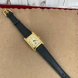 Vintage 1980\'s Peugeot Curvex Tank Style Gold Watch 7.7 Inch Black Strap Peugeot | Accessories | Vintage 98s Peugeot Curvex Tank  main image 2